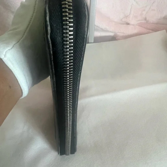 Louis Vuitton Classic Black leather zippy wallet organizer - Picture 7 of 16